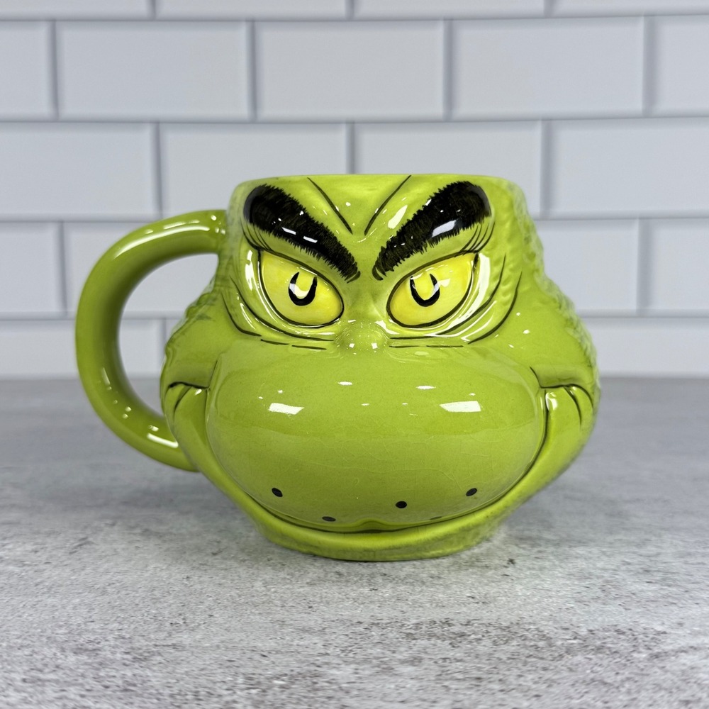 Dr Seuss The Grinch 3D Sculpted Ceramic Coffee Mug Vandor Bioworld 2021 Green